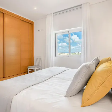 Yellow Beach Ocean View - Porto De Mos Apartment